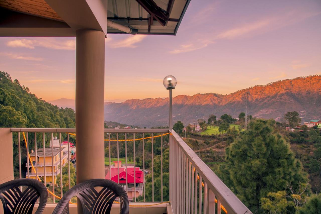 Bed and Breakfast Terrace Retreat Kasauli Exterior foto